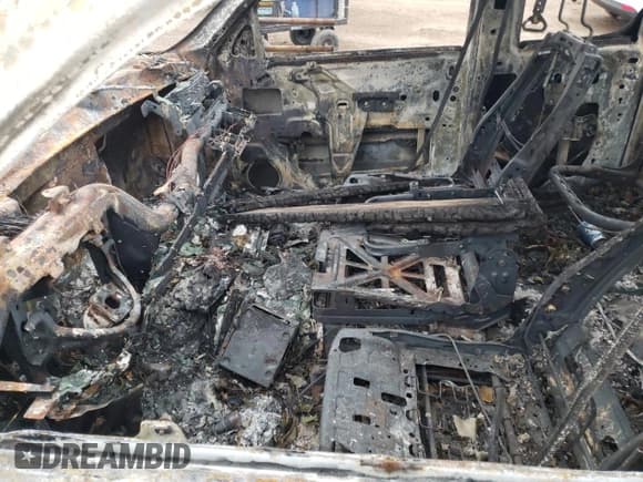 ✅ 2009 Chevrolet Silverado 2500HD LT • VIN: 1GCHK59K19E100686 • Lot: 78192434. Wystawiony na Copart z przebiegiem Nie podano. Bezpłatny archiwum sprzedaży aukcyjnych z USA i szczegółowy raport historii pojazdu na DreamBid. Zdjęcie 7.