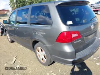 ✅ 2010 Volkswagen Routan SE • VIN: 2V4RW3D11AR323285 • Лот: 43584629. Опубликован ранее на IAAI с пробегом 194 130 миль. Бесплатный доступ к архиву аукционных продаж из США и подробный отчёт об истории автомобиля на DreamBid. Изображение 3.