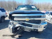 ✅ 2015 Chevrolet Silverado 2500HD LT • VIN: 1GC1KVEG9FF608249 • Lot: 41764810. Wystawiony na IAAI z przebiegiem 102 047 mil. Bezpłatny archiwum sprzedaży aukcyjnych z USA i szczegółowy raport historii pojazdu na DreamBid. Zdjęcie 6.