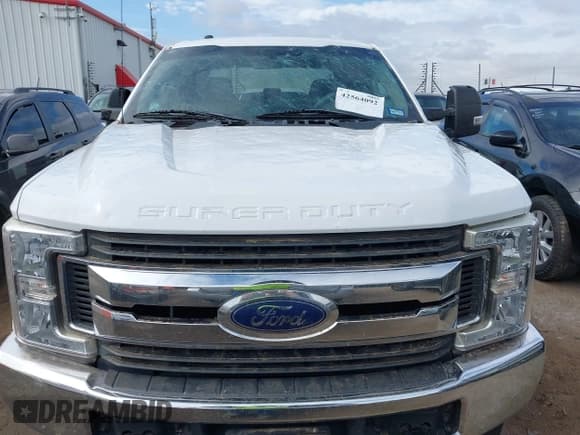 ✅ 2018 Ford F-250 XL • VIN: 1FT7W2B67JEB21929 • Lot: 42564092. Listed on IAAI with 133,100 mi. Free auction sales archive from the USA and detailed vehicle history report at DreamBid. Image 12.