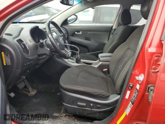 ✅ 2014 Kia Sportage EX • VIN: KNDPCCAC1E7644685 • Lot: 86309555. Listed on Copart with 169,788 mi. Free auction sales archive from the USA and detailed vehicle history report at DreamBid. Image 7.