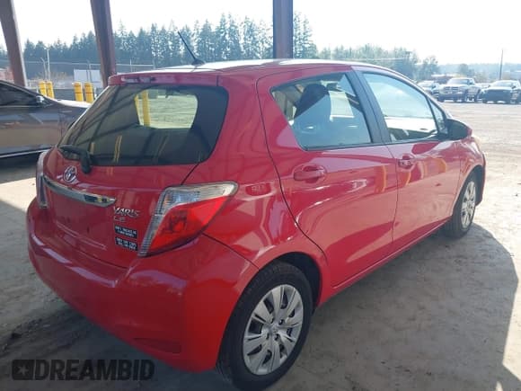 ✅ 2012 Toyota Yaris L • VIN: JTDKTUD35CD514192 • Lot: 43118141. Listed on IAAI with 98,508 mi. Free auction sales archive from the USA and detailed vehicle history report at DreamBid. Image 4.