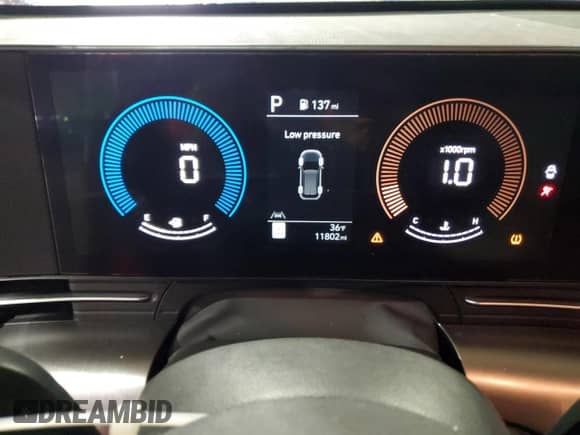 2024 Hyundai Kona SEL with VIN KM8HBCAB6RU147066, listed as a Copart auction lot 87889625 with 11,802 mi miles and Non repairable. Bid and sale history available at DreamBid. Image 9.