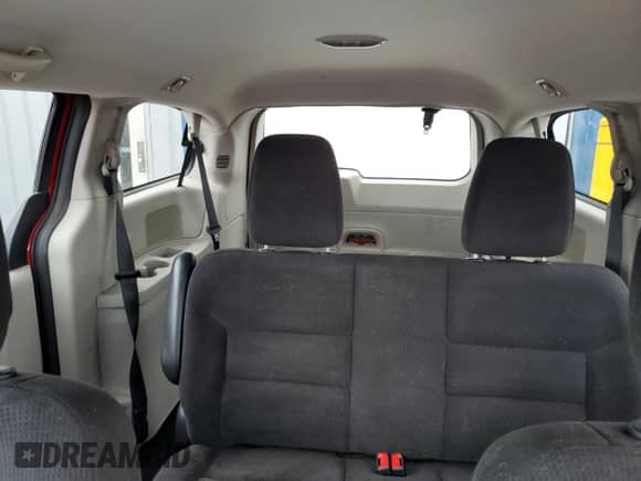 2014 Dodge Grand Caravan SE z VIN 2C4RDGBG8ER283100, wystawiony jako Copart lot #86293465 z przebiegiem 215 344 mil mil oraz Szkoda całkowita • Salvage title. Historia ofert i sprzedaży dostępna na DreamBid. Obrazek 10.