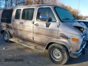 ✅ 1994 Chevrolet Chevy Van • VIN: 1GBEG25K4RF175888 • Лот: 43712164. Опубликован ранее на IAAI с пробегом 151 829 миль. Бесплатный доступ к архиву аукционных продаж из США и подробный отчёт об истории автомобиля на DreamBid. Изображение 1.