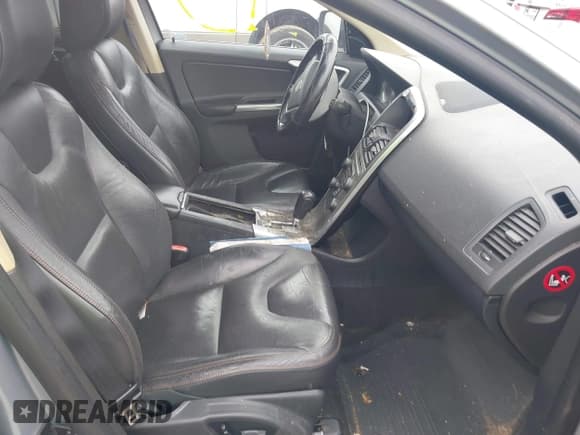 ✅ 2012 Volvo XC60 3.0L • VIN: YV4902DZ0C2346020 • Lot: 43173538. Listed on IAAI with 190,634 mi. Free auction sales archive from the USA and detailed vehicle history report at DreamBid. Image 5.