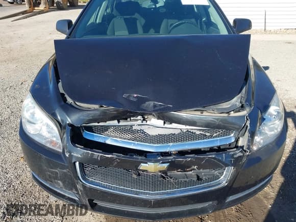✅ 2008 Chevrolet Malibu 1LT • VIN: 1G1ZH57B284238532 • Lot: 43545694. Listed on IAAI with 104,370 mi. Free auction sales archive from the USA and detailed vehicle history report at DreamBid. Image 6.