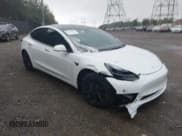 ✅ 2022 Tesla Model 3 • VIN: 5YJ3E1EAXNF349567 • Lot: 43303787. Wystawiony na IAAI z przebiegiem Nie podano. Bezpłatny archiwum sprzedaży aukcyjnych z USA i szczegółowy raport historii pojazdu na DreamBid. Zdjęcie 1.
