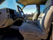 ✅ 1996 GMC Sierra 1500 • VIN: 2GTEC19R2T1501582 • Lot: 96089185. Wystawiony na Copart z przebiegiem 182 713 mil. Bezpłatny archiwum sprzedaży aukcyjnych z USA i szczegółowy raport historii pojazdu na DreamBid. Zdjęcie 7.