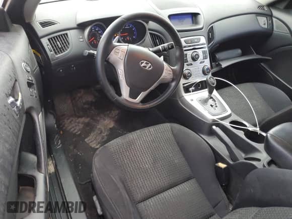 2010 Hyundai Genesis Coupe z VIN KMHHT6KDXAU030948, wystawiony jako Copart lot #81177004 z przebiegiem 160 627 mil mil oraz Nie do naprawy • Non repairable. Historia ofert i sprzedaży dostępna na DreamBid. Obrazek 8.