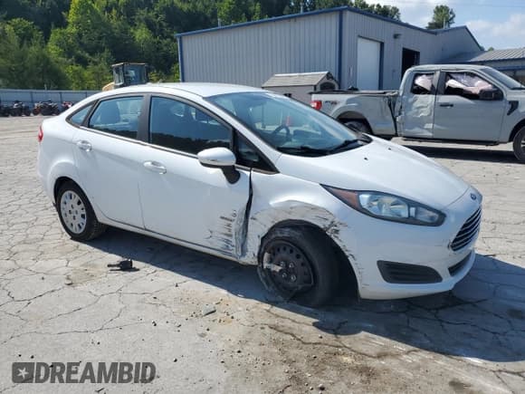✅ 2019 Ford Fiesta S • VIN: 3FADP4AJXKM129445 • Лот: 70015845. Опубликован ранее на Copart с пробегом 48 476 миль. Бесплатный доступ к архиву аукционных продаж из США и подробный отчёт об истории автомобиля на DreamBid. Изображение 4.