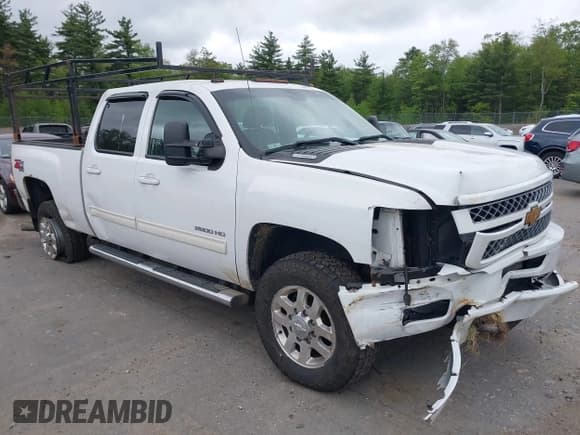 ✅ 2014 Chevrolet Silverado 2500HD LT • VIN: 1GC1KXC8XEF177264 • Lot: 42317345. Listed on IAAI with 126,474 mi. Free auction sales archive from the USA and detailed vehicle history report at DreamBid. Image 1.