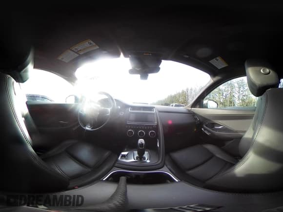 ✅ 2020 Jaguar E-Pace • VIN: SADFK2FX7L1002187 • Лот: 43571048. Опубликован ранее на IAAI с пробегом 34 445 миль. Бесплатный доступ к архиву аукционных продаж из США и подробный отчёт об истории автомобиля на DreamBid. Изображение 20.