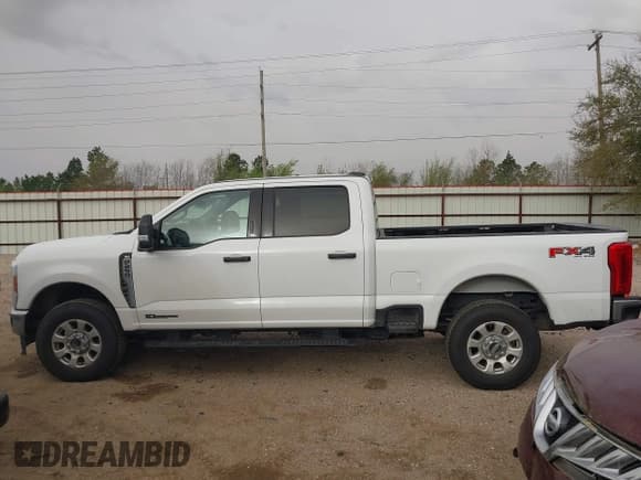 ✅ 2024 Ford F-250 XL • VIN: 1FT7W2BT2RED57843 • Лот: 41830230. Опубликован ранее на IAAI с пробегом 36 877 миль. Бесплатный доступ к архиву аукционных продаж из США и подробный отчёт об истории автомобиля на DreamBid. Изображение 14.