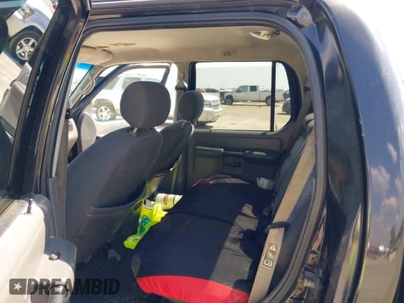 ✅ 2004 Ford Explorer Sport Trac XLS • VIN: 1FMZU67K84UA70488 • Лот: 43344352. Опубликован ранее на IAAI с пробегом Не указан. Бесплатный доступ к архиву аукционных продаж из США и подробный отчёт об истории автомобиля на DreamBid. Изображение 8.