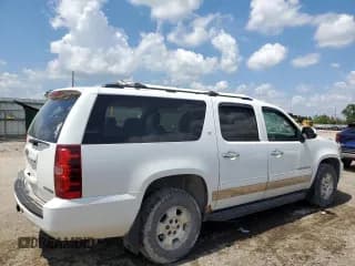 ✅ 2011 Chevrolet Suburban LT • VIN: 1GNSKJE35BR394032 • Lot: 59235184. Wystawiony na Copart z przebiegiem 248 979 mil. Bezpłatny archiwum sprzedaży aukcyjnych z USA i szczegółowy raport historii pojazdu na DreamBid. Zdjęcie 3.
