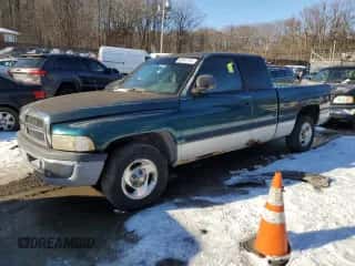 1999 Dodge 1500 с VIN 3B7HC12Y8XG208040, выставлен на аукционе Copart как лот 86807104 с пробегом 387 576 миль миль и Списание • Salvage title. История ставок и продаж доступна на DreamBid. Изображение 1.
