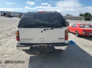 ✅ 2002 GMC Yukon XL SLT • VIN: 3GKFK16Z22G270690 • Lot: 67068305. Wystawiony na Copart z przebiegiem 224 155 mil. Bezpłatny archiwum sprzedaży aukcyjnych z USA i szczegółowy raport historii pojazdu na DreamBid. Zdjęcie 6.