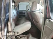 ✅ 2007 Dodge 1500 SLT • VIN: 1D7HU18257J558097 • Лот: 76938134. Опубликован ранее на Copart с пробегом 204 325 миль. Бесплатный доступ к архиву аукционных продаж из США и подробный отчёт об истории автомобиля на DreamBid. Изображение 10.