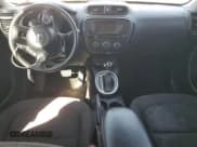 ✅ 2017 Kia Soul • VIN: KNDJN2A29H7473769 • Lot: 92850315. Wystawiony na Copart z przebiegiem Nie podano. Bezpłatny archiwum sprzedaży aukcyjnych z USA i szczegółowy raport historii pojazdu na DreamBid. Zdjęcie 8.