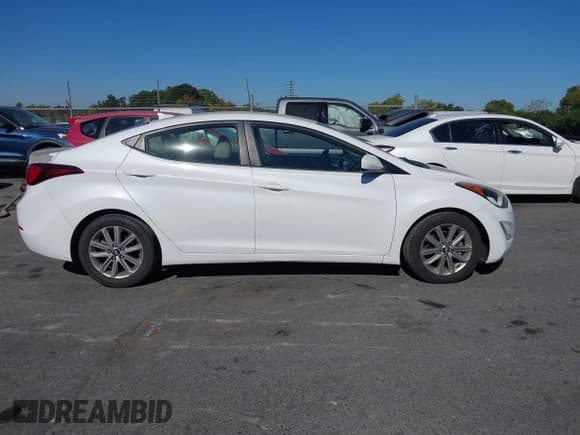 ✅ 2016 Hyundai Elantra SE • VIN: 5NPDH4AE7GH655815 • Lot: 43456567. Listed on IAAI with 85,962 mi. Free auction sales archive from the USA and detailed vehicle history report at DreamBid. Image 13.