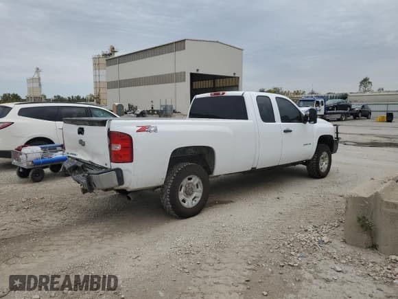 ✅ 2010 Chevrolet Silverado 2500HD LT • VIN: 1GC5KXBG1AZ167029 • Лот: 82366385. Опубликован ранее на Copart с пробегом 211 197 миль. Бесплатный доступ к архиву аукционных продаж из США и подробный отчёт об истории автомобиля на DreamBid. Изображение 3.