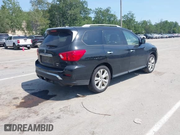 ✅ 2018 Nissan Pathfinder SL • VIN: 5N1DR2MM0JC604773 • Lot: 42819184. Wystawiony na IAAI z przebiegiem 216 384 mil. Bezpłatny archiwum sprzedaży aukcyjnych z USA i szczegółowy raport historii pojazdu na DreamBid. Zdjęcie 4.