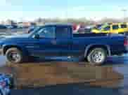 2002 Dodge Dakota Sport z VIN 1B7GL32X52S569340, wystawiony jako IAAI lot #41541480 z przebiegiem 176 632 mil mil oraz . Historia ofert i sprzedaży dostępna na DreamBid. Obrazek 14.