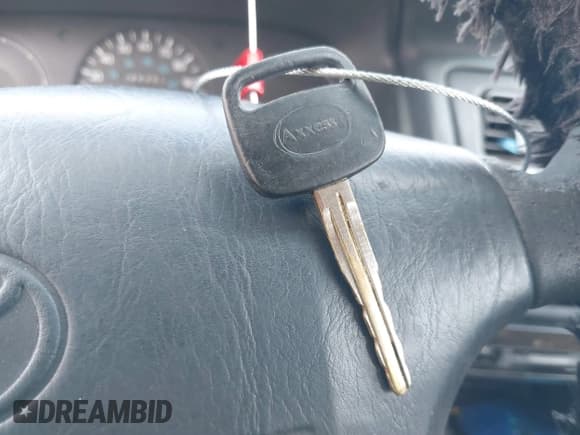 ✅ 1993 Toyota Corolla DLX • VIN: 1NXAE09E8PZ030818 • Lot: 42446701. Wystawiony na IAAI z przebiegiem 345 391 mil. Bezpłatny archiwum sprzedaży aukcyjnych z USA i szczegółowy raport historii pojazdu na DreamBid. Zdjęcie 11.