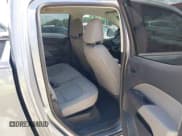 ✅ 2020 Chevrolet Colorado 2WD Work Truck • VIN: 1GCGSBEN5L1250342 • Lot: 42385150. Wystawiony na IAAI z przebiegiem 56 302 mil. Bezpłatny archiwum sprzedaży aukcyjnych z USA i szczegółowy raport historii pojazdu na DreamBid. Zdjęcie 8.