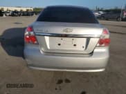 ✅ 2008 Chevrolet Aveo LS • VIN: KL1TD56688B280980 • Lot: 51821655. Wystawiony na Copart z przebiegiem 133 828 mil. Bezpłatny archiwum sprzedaży aukcyjnych z USA i szczegółowy raport historii pojazdu na DreamBid. Zdjęcie 6.