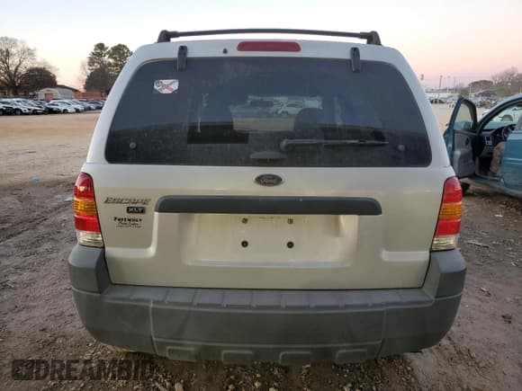 ✅ 2005 Ford Escape XLT • VIN: 1FMCU03105DA26437 • Lot: 88803995. Listed on Copart with 223,095 mi. Free auction sales archive from the USA and detailed vehicle history report at DreamBid. Image 6.