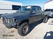 ✅ 1991 Toyota Pickup DLX • VIN: JT4VN13DXM5057035 • Lot: 43601231. Wystawiony na IAAI z przebiegiem 246 493 mil. Bezpłatny archiwum sprzedaży aukcyjnych z USA i szczegółowy raport historii pojazdu na DreamBid. Zdjęcie 18.