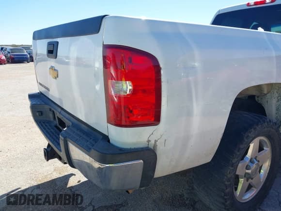 ✅ 2012 Chevrolet Silverado 2500HD Work Truck • VIN: 1GC1CVCGXCF137188 • Lot: 43582378. Listed on IAAI with 192,609 mi. Free auction sales archive from the USA and detailed vehicle history report at DreamBid. Image 6.