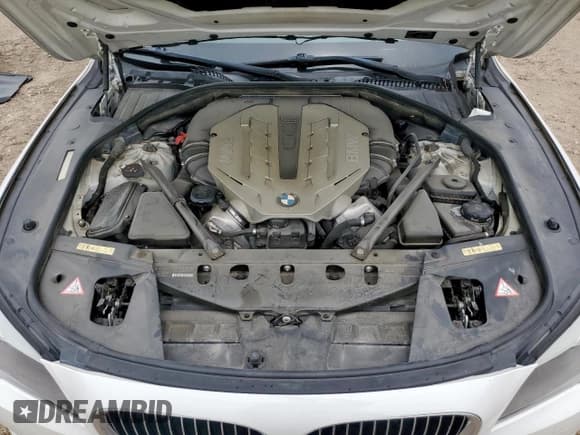 ✅ 2010 BMW 7 Series 750Li • VIN: WBAKB8C57ACY62931 • Лот: 62565885. Опубликован ранее на Copart с пробегом 109 703 миль. Бесплатный доступ к архиву аукционных продаж из США и подробный отчёт об истории автомобиля на DreamBid. Изображение 11.