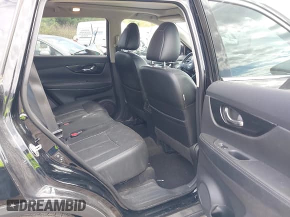 ✅ 2017 Nissan Rogue S • VIN: 5N1AT2MV8HC760843 • Lot: 43083925. Listed on IAAI with 118,062 mi. Free auction sales archive from the USA and detailed vehicle history report at DreamBid. Image 8.