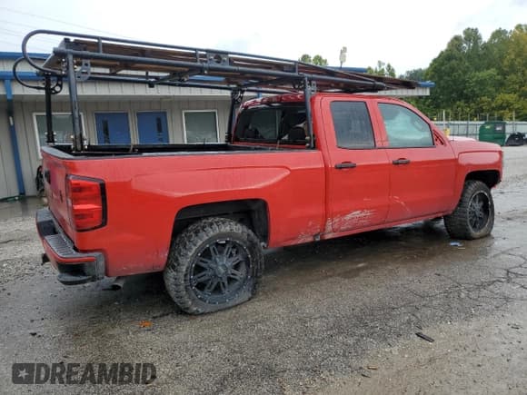 ✅ 2019 Chevrolet Silverado 1500 Custom • VIN: 2GCVKMEC7K1162113 • Lot: 71496015. Wystawiony na Copart z przebiegiem 153 962 mil. Bezpłatny archiwum sprzedaży aukcyjnych z USA i szczegółowy raport historii pojazdu na DreamBid. Zdjęcie 3.