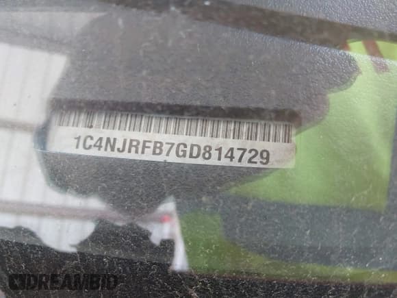 ✅ 2016 Jeep Patriot High Altitude • VIN: 1C4NJRFB7GD814729 • Lot: 43029385. Listed on IAAI with 115,694 mi. Free auction sales archive from the USA and detailed vehicle history report at DreamBid. Image 9.