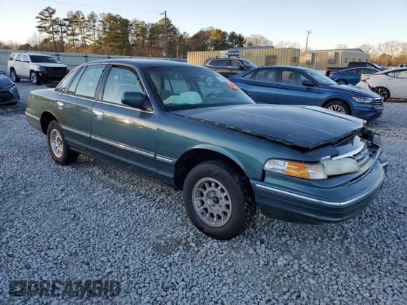 ✅ 1996 Ford Crown Victoria LX • VIN: 2FALP74W0TX205507 • Lot: 85310874. Listed on Copart with 51,646 mi. Free auction sales archive from the USA and detailed vehicle history report at DreamBid. Image 4.