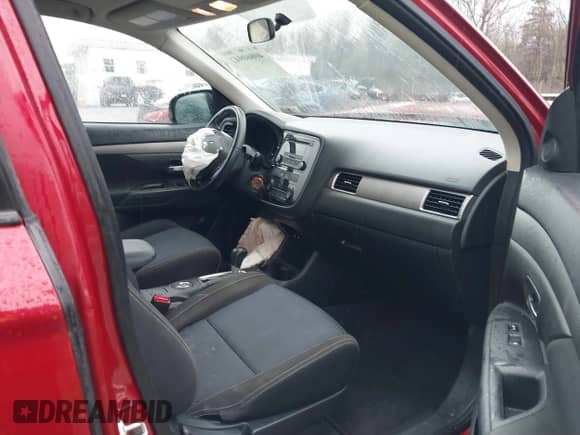 2016 Mitsubishi Outlander SE с VIN JA4AZ3A39GZ015200, выставлен на аукционе IAAI как лот 40860942 с пробегом 87 528 миль миль и . История ставок и продаж доступна на DreamBid. Изображение 5.