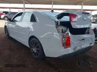 2013 Chevrolet Malibu LS z VIN 1G11B5SA8DF143372, wystawiony jako IAAI lot #43250501 z przebiegiem 249 820 mil mil oraz . Historia ofert i sprzedaży dostępna na DreamBid. Obrazek 3.