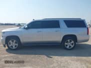 ✅ 2015 Chevrolet Suburban LT • VIN: 1GNSCJKC9FR271308 • Lot: 42896617. Wystawiony na IAAI z przebiegiem 202 547 mil. Bezpłatny archiwum sprzedaży aukcyjnych z USA i szczegółowy raport historii pojazdu na DreamBid. Zdjęcie 14.
