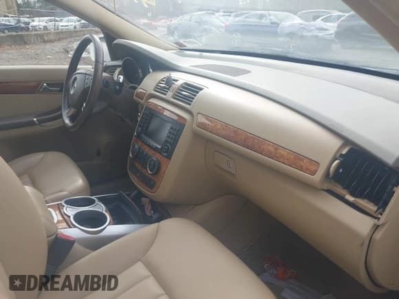 ✅ 2007 Mercedes-Benz R 3.5L • VIN: 4JGCB65E67A053042 • Lot: 41497759. Listed on IAAI with 107,104 mi. Free auction sales archive from the USA and detailed vehicle history report at DreamBid. Image 5.