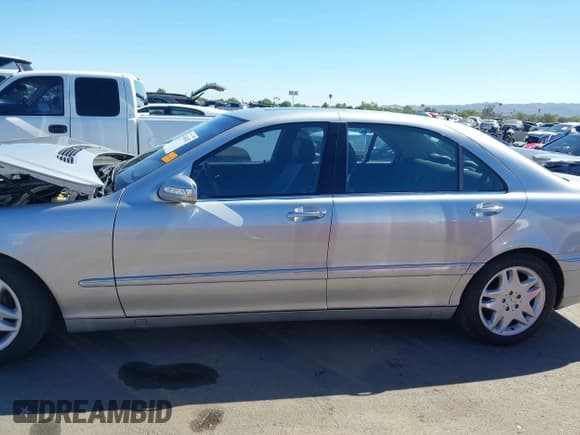 ✅ 2003 Mercedes-Benz S 430 • VIN: WDBNG70J23A383438 • Lot: 43469447. Listed on IAAI with 118,460 mi. Free auction sales archive from the USA and detailed vehicle history report at DreamBid. Image 15.