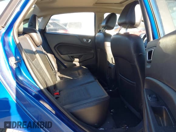 ✅ 2018 Ford Fiesta Titanium • VIN: 3FADP4CJ7JM143556 • Лот: 43659536. Опубликован ранее на IAAI с пробегом 129 093 миль. Бесплатный доступ к архиву аукционных продаж из США и подробный отчёт об истории автомобиля на DreamBid. Изображение 8.