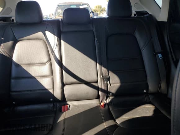 ✅ 2018 Mazda CX-5 Grand Touring • VIN: JM3KFBDM2J0360587 • Lot: 90404345. Listed on Copart with 86,290 mi. Free auction sales archive from the USA and detailed vehicle history report at DreamBid. Image 10.