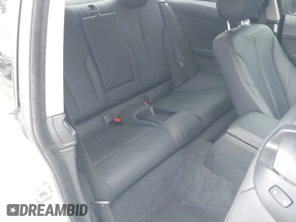 ✅ 2014 BMW 4 Series 428i • VIN: WBA3N3C54EF711449 • Lot: 42422157. Listed on IAAI with 72,424 mi. Free auction sales archive from the USA and detailed vehicle history report at DreamBid. Image 8.