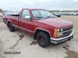 ✅ 1989 Chevrolet Silverado 1500 • VIN: 1GCDC14K0KE190768 • Lot: 42040702. Wystawiony na IAAI z przebiegiem 165 890 mil. Bezpłatny archiwum sprzedaży aukcyjnych z USA i szczegółowy raport historii pojazdu na DreamBid. Zdjęcie 1.