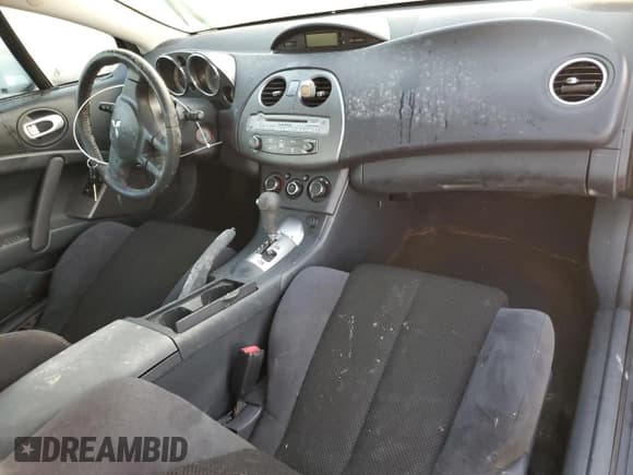 ✅ 2008 Mitsubishi Eclipse GS • VIN: 4A3AK24F78E003384 • Lot: 78064404. Wystawiony na Copart z przebiegiem Nie podano. Bezpłatny archiwum sprzedaży aukcyjnych z USA i szczegółowy raport historii pojazdu na DreamBid. Zdjęcie 8.