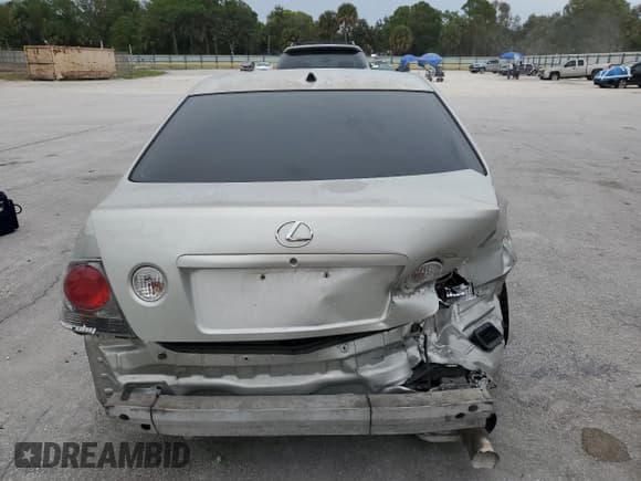 ✅ 2004 Lexus IS 300/350 • VIN: JTHBD192940084847 • Lot: 91134605. Listed on Copart with 184,976 mi. Free auction sales archive from the USA and detailed vehicle history report at DreamBid. Image 6.